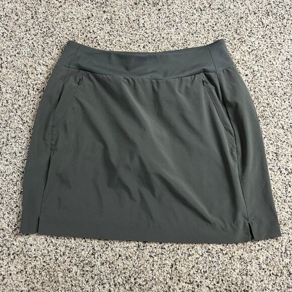 Athleta Soho Skort Size 4 Olive Green Pull On Waist Hiking Outdoor Casual - Picture 1 of 6